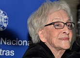 Ida Vitale gana el Premio Cervantes 2018